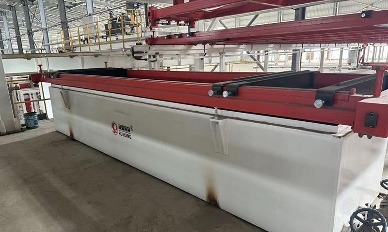 유체 침지 탱크 방부 처리